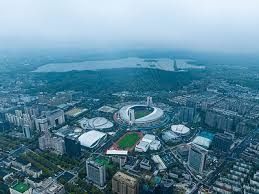 詹姆斯经纪公司有意将骑士队德安德烈·亨特，交易至湖人或黄蜂